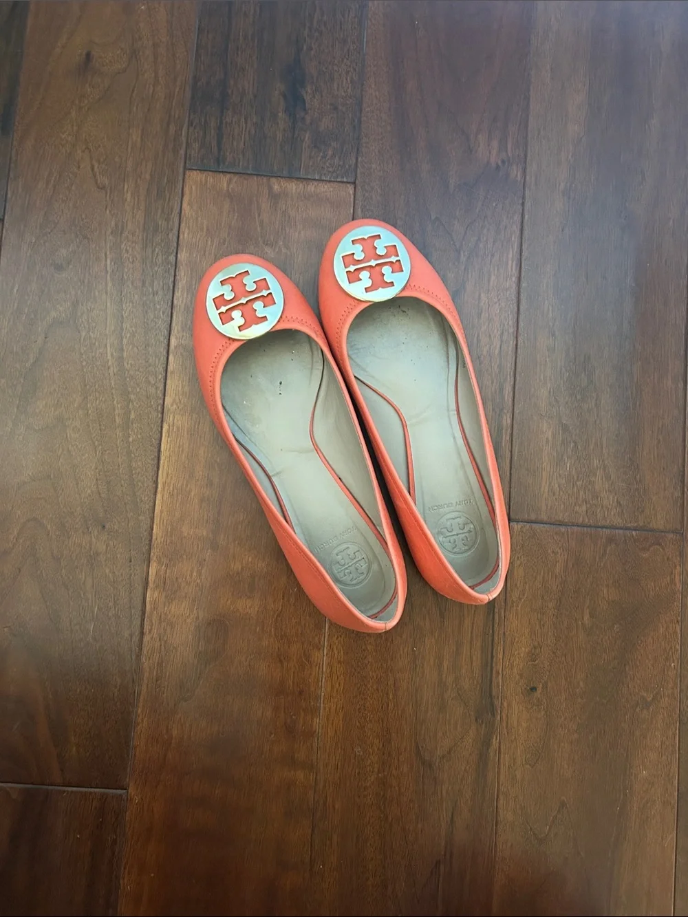 Tory Burch Coral Leather Logo Round-Toe Flats
